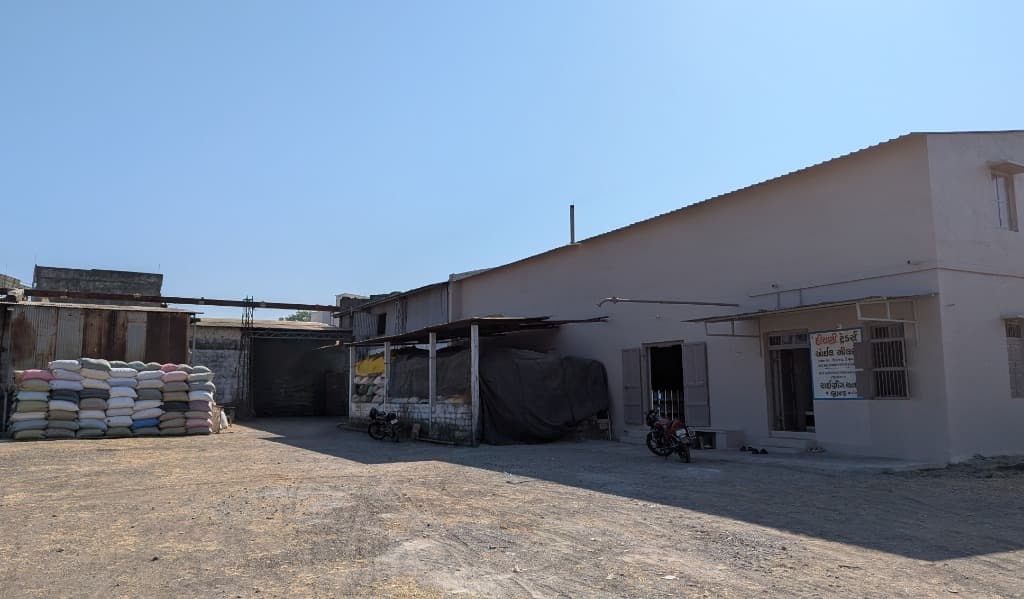 Hirani Traders Mill Exterior